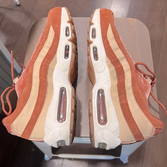 Nike Air Max 95 Dusty Peach Women's Size 9 - Picture 12 of 14